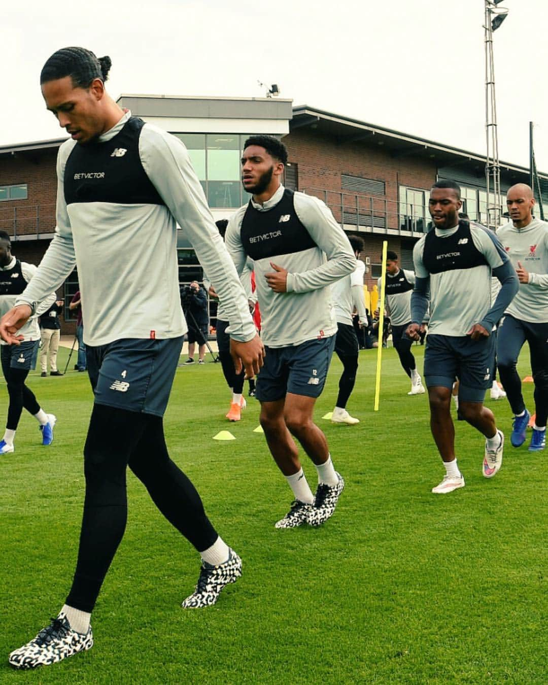 ジョー・ゴメスさんのインスタグラム写真 - (ジョー・ゴメスInstagram)「Prep for @championsleague #LFC✈️🇪🇸」4月30日 23時02分 - joegomez5