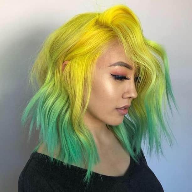 CosmoProf Beautyさんのインスタグラム写真 - (CosmoProf BeautyInstagram)「@melanniemillan NAILED this NEON ⚡ ✨ She used all @pravana #chromasilk Vivid Neons to create this stunning color on her client 💛💚 ✨ Today is the last day to take advantage of free shipping! When you spend $25 in #Pravana on cosmoprofbeauty.com during April, your order ships for free!! 🙌 Just use code PRAVANA25 at checkout.  #repost #cosmoprofbeauty #licensedtocreate #neonhair #neonyellow #neongreen #pravanavivids #vividhair」4月30日 23時00分 - cosmoprofbeauty