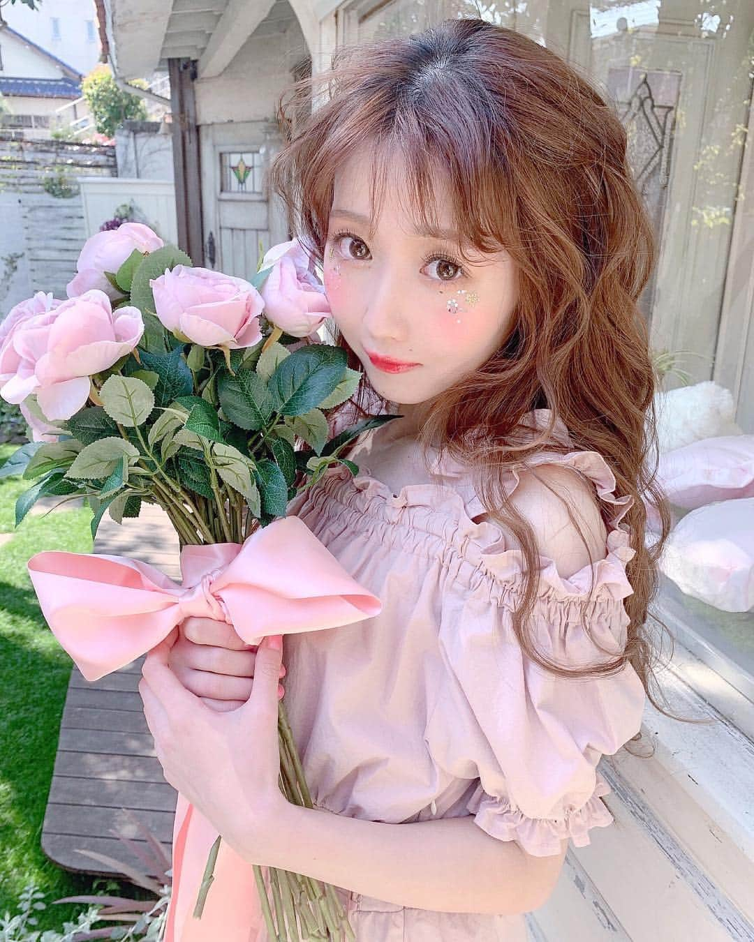 大谷映美里さんのインスタグラム写真 - (大谷映美里Instagram)「💐💖💐💖 ㅤㅤㅤㅤㅤㅤㅤㅤㅤㅤㅤㅤㅤ #平成最後の日 🐈 ㅤㅤㅤㅤㅤㅤㅤㅤㅤㅤㅤㅤㅤ」4月30日 23時09分 - otani_emiri