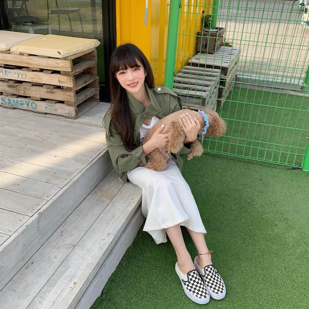 ユン・アラさんのインスタグラム写真 - (ユン・アラInstagram)「겸동이 찌질이 ❤️🧡💛💚💙💜」4月30日 23時12分 - yoonara_mood