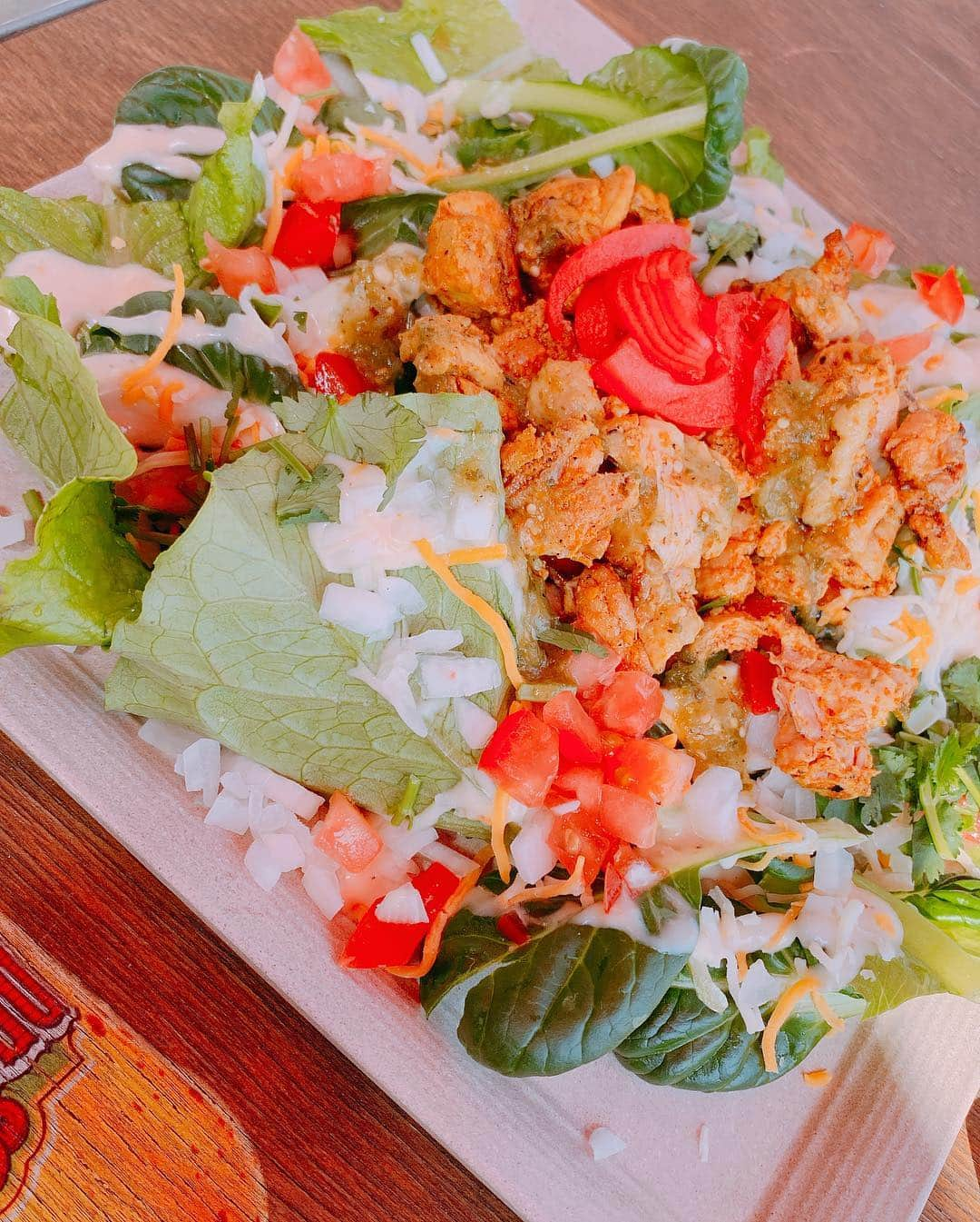 松本あやりさんのインスタグラム写真 - (松本あやりInstagram)「맛있어🥺💕 #梨泰院#顔がマシソではない#写真苦手かよ#苦手です#이태원#猫いた🥺🐱」4月30日 23時23分 - ayarinrin85