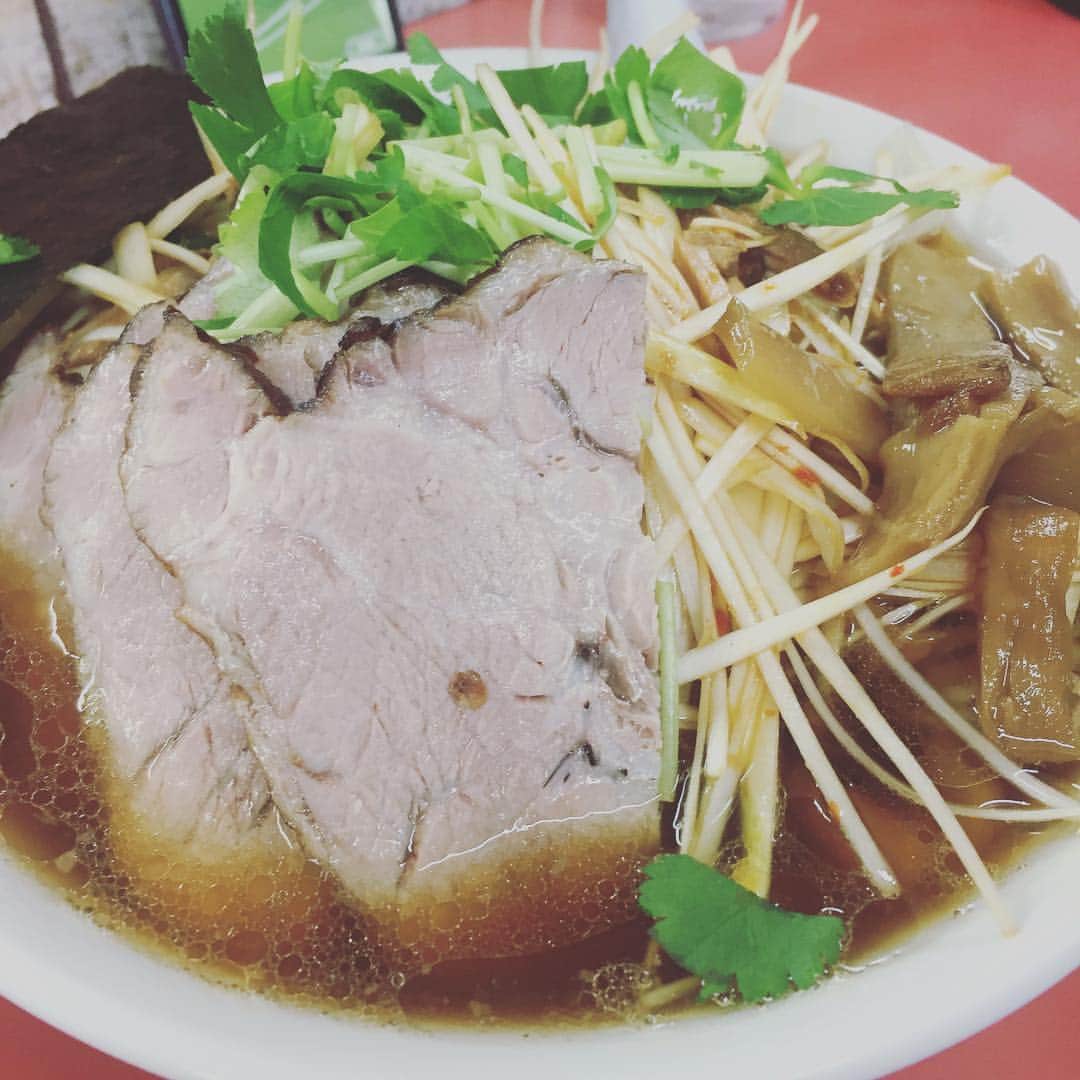 小林優介のグルメインスタ