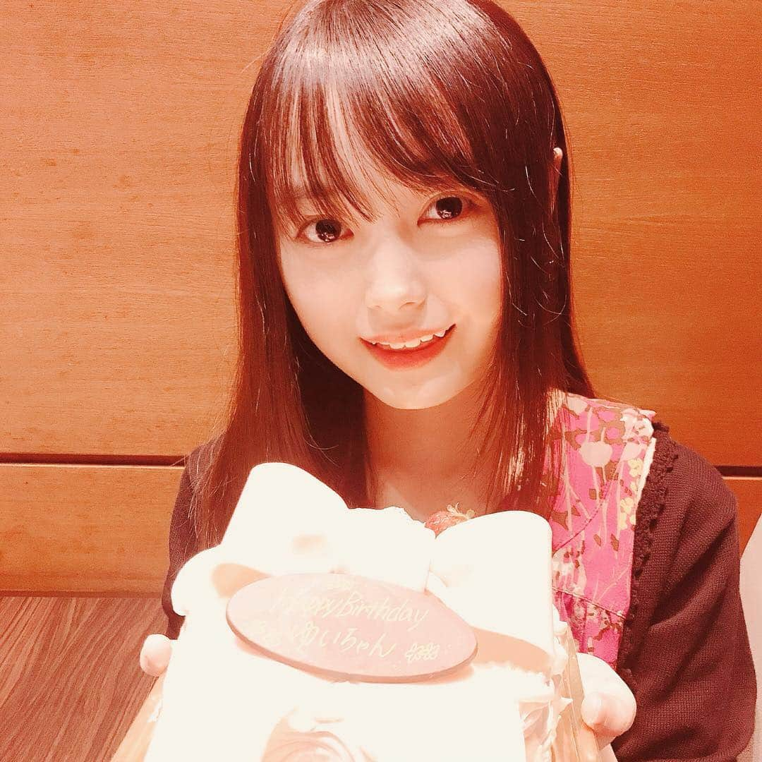 樋渡結依さんのインスタグラム写真 - (樋渡結依Instagram)「誕生日焼肉してきたよー❣️ 平成最後のご飯は焼肉でした😊  #19歳になりました🎂  #誕生日焼肉 #平成最後の夕食 #明日から令和ですね  #令和たん に改名(なんてね) #平成さようなら✋ありがとう」4月30日 23時40分 - yui_hiwatashi0430