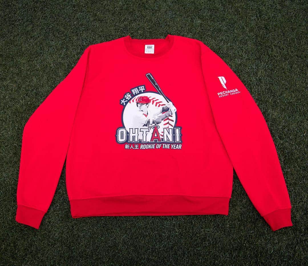 ロサンゼルス・エンゼルス・オブ・アナハイムさんのインスタグラム写真 - (ロサンゼルス・エンゼルス・オブ・アナハイムInstagram)「Who's excited for Ohtani Rookie of the Year Sweatshirt Night? Be one of the first 30,000 fans in attendance TONIGHT #AtTheBigA to receive this sweatshirt, courtesy of Pechanga Resort & Casino.」4月30日 23時59分 - angels