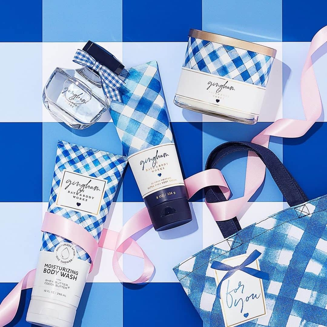 Bath & Body Worksさんのインスタグラム写真 - (Bath & Body WorksInstagram)「Reminder: May 12th 📆 is all about celebrating Mom! 💕 Still on the hunt for the perfect gift?! Put a bow on our fresh NEW fragrance, Gingham!」5月1日 0時01分 - bathandbodyworks