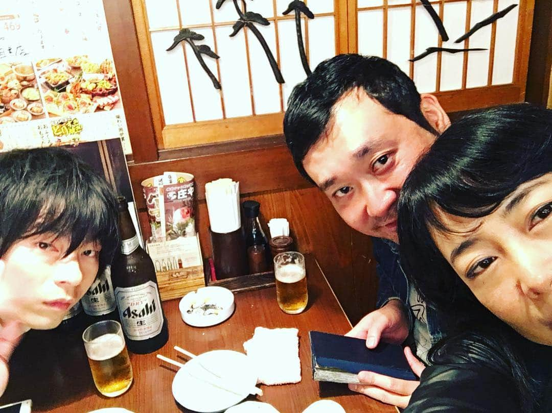 椿鬼奴さんのインスタグラム写真 - (椿鬼奴Instagram)「令和になる！の飲みはこのメンバー！ #グランジ大 #llr福田 #ブチ#高橋さん」5月1日 0時08分 - tsubakioniyakko