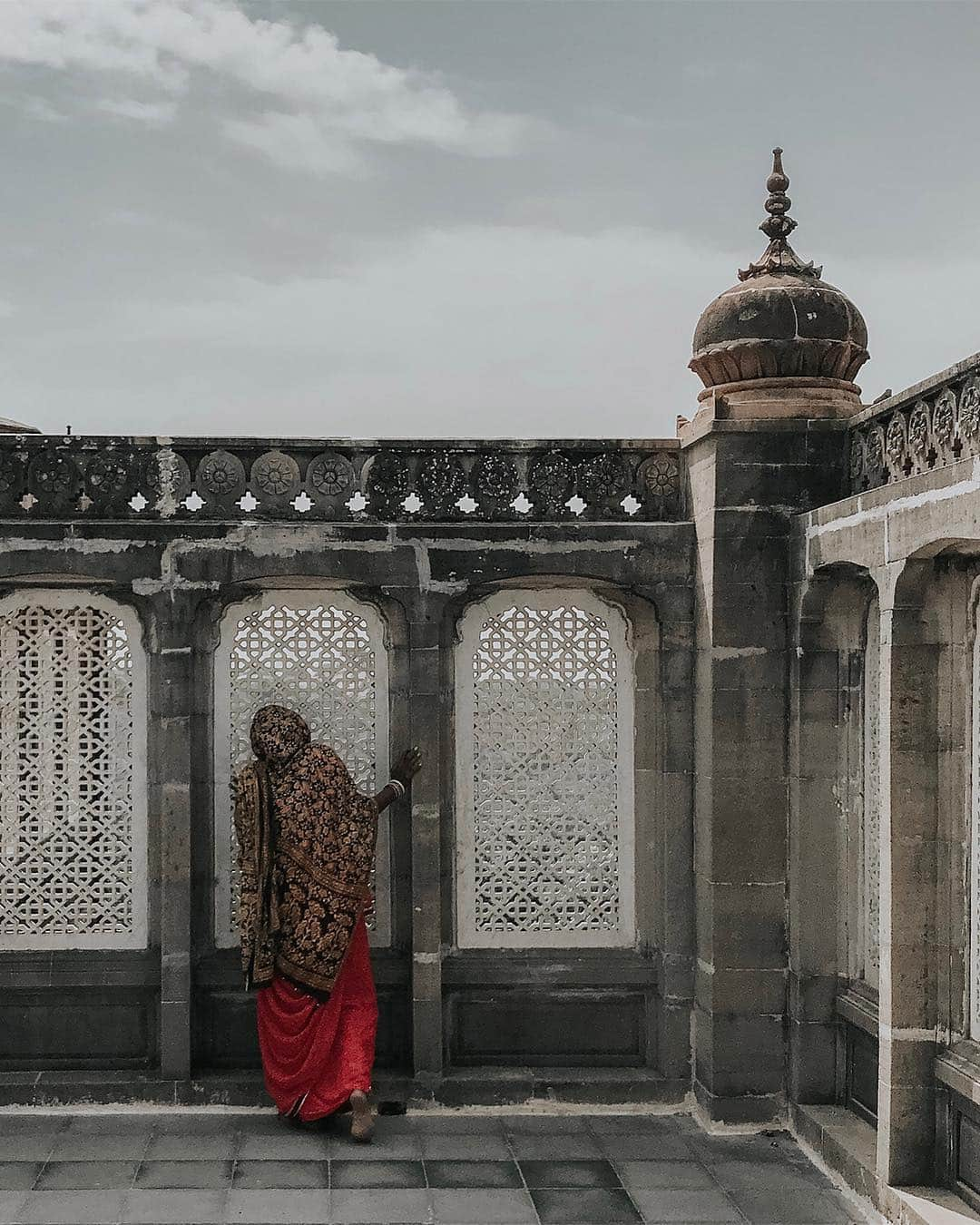 appleさんのインスタグラム写真 - (appleInstagram)「“I look at the opportunities in front of me, even the famous places everyone falls in love with, and just capture exactly what I’m observing.” #indianphotography #ShotoniPhone by Karan P. @pkaran_」5月1日 0時36分 - apple