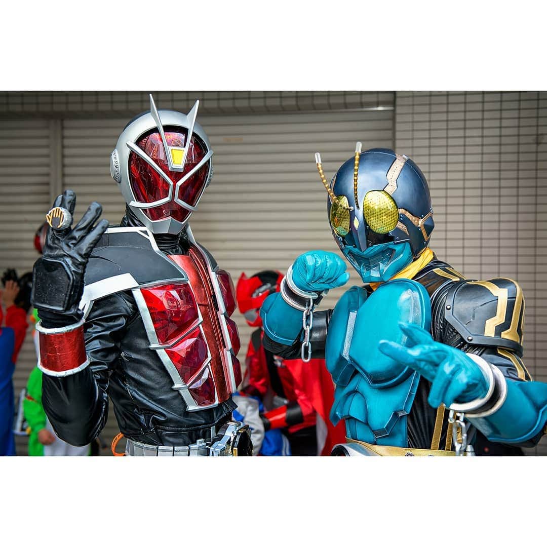 永崎遼のインスタグラム：「. Thank you for your time. Makasih yah sudah menonton. . #仮面ライダー #ストフェス #ストフェス2018 #日本橋ストリートフェスタ #假面騎士 #特撮 #follow #followme #photooftheday #happy #tagsforlikes #selfie #like4like #picoftheday #smile #friends #instadaily #instalike #follow4follow #like #costume #otaku #cosplay #cosplayer #コスプレ #tokusatsu #kamenrider #maskedrider #toku」