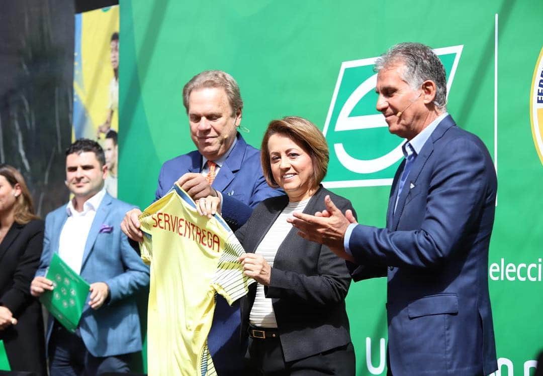 サッカー コロンビア代表チームのインスタグラム：「@servientregacs continuará siendo la Logística Oficial de la Selección Colombia.」