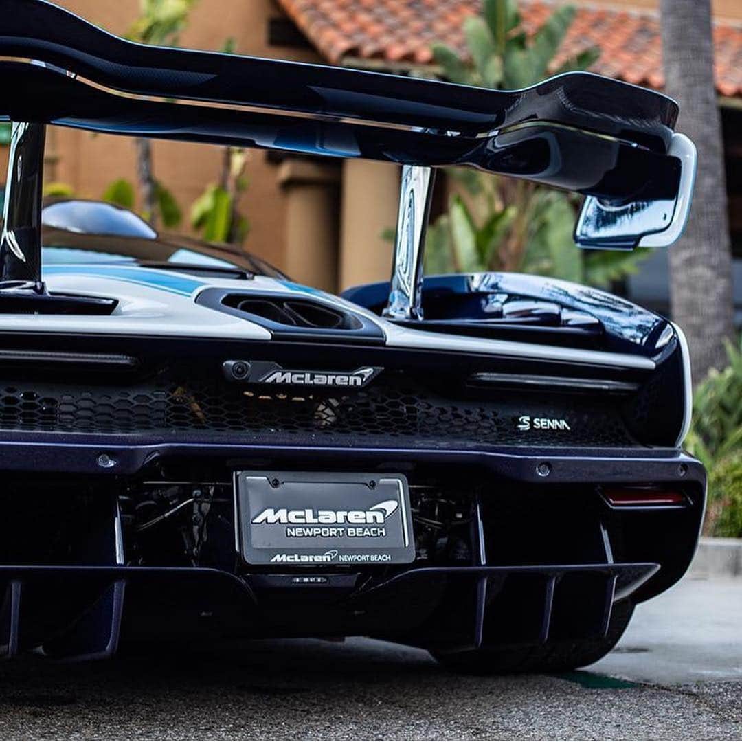 Amazing Carsさんのインスタグラム写真 - (Amazing CarsInstagram)「This McLaren Senna is absolute eye candy😍  Photo via: @laocexotics  Second page: @M85Media  Other page: @StancedAutohaus  #McLaren #Senna #McLarenSenna #AmazingCars247」5月1日 1時39分 - amazingcars247