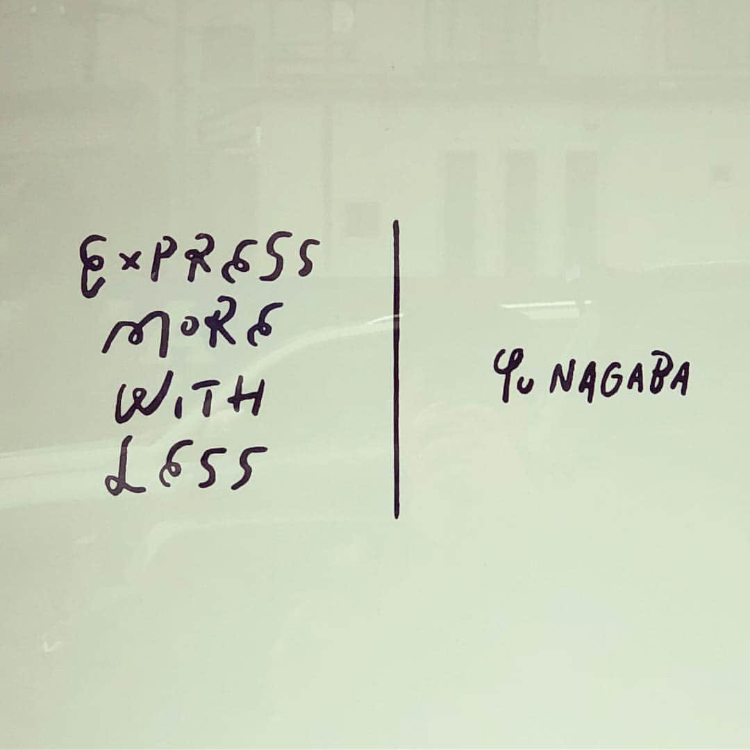 Yu Nagabaさんのインスタグラム写真 - (Yu NagabaInstagram)「いよいよ今日から個展がはじまります😊大きいものから小さいものまで約40点キャンバス作品を展示します。ひさしぶりの個展でドキドキしています！ぜひ観に来てください。お待ちしています。 ーーーーーーーーー 5月1日(水)から原宿のGALLERY TARGETで個展を開催します😊 ・ “Express More with Less” by Yu Nagaba 5月1日（水）- 17日（金） 12:00 - 19:00 ＊会期中無休 オープニングレセプション：5月1日（水）18:00 - 20:00 GALLERY TARGET 東京都渋谷区神宮前2-32-10 03 3402 4575 www.gallery-target.com ▼詳細はこちら https://www.gallery-target.com/2019/04/11/express-more-with-less-by-yu-nagaba/」5月1日 1時57分 - kaerusensei