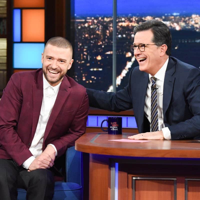 CBSさんのインスタグラム写真 - (CBSInstagram)「How many “It's Gonna Be May” posts have you seen today? Well, here’s a picture of @justintimberlake on @colbertlateshow to mix it up! 😂」5月1日 2時11分 - cbstv