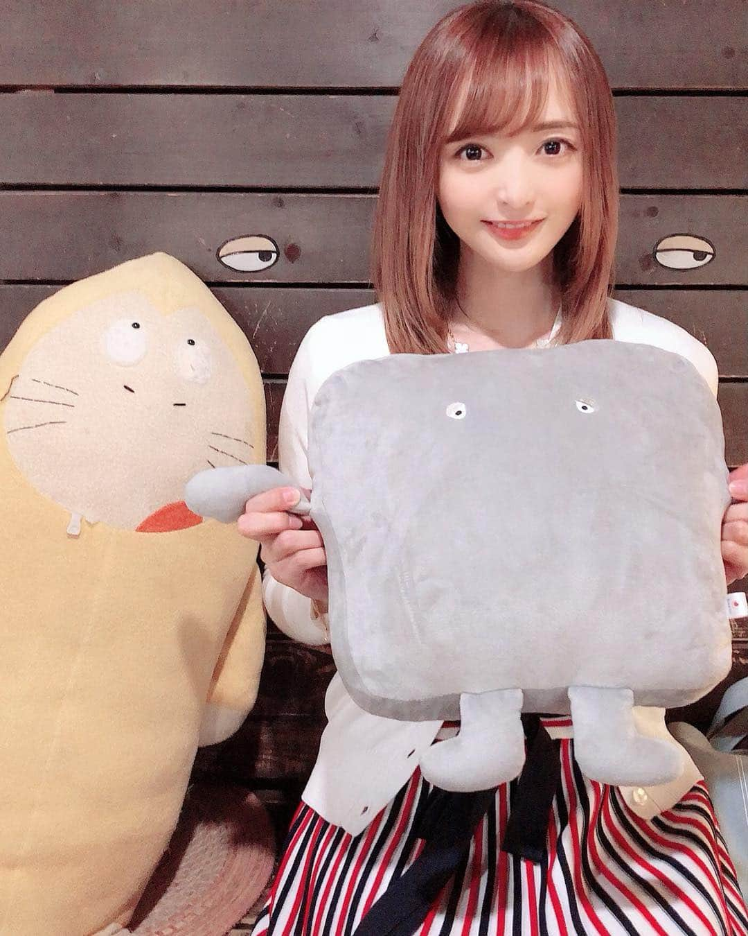 ゆうたむさんのインスタグラム写真 - (ゆうたむInstagram)「先日パワースポットに行きたい！と思い 深大寺に行ってきたのですが . . 行ってみたかった 鬼太郎茶屋も行ってきました(´⊙ω⊙`)🍵🍵🍵 . . ぜんざいが美味しかったんですが写真を撮り忘れてしまいました💦☺️ . あんこが昔は食べれなかったんだけど味覚が変わって食べられるようになりました(｡• ·̫ •｡) . #ぬりかべ #鬼太郎茶屋 #深大寺 #パワースポット #調布」5月1日 11時51分 - yuutamu_non