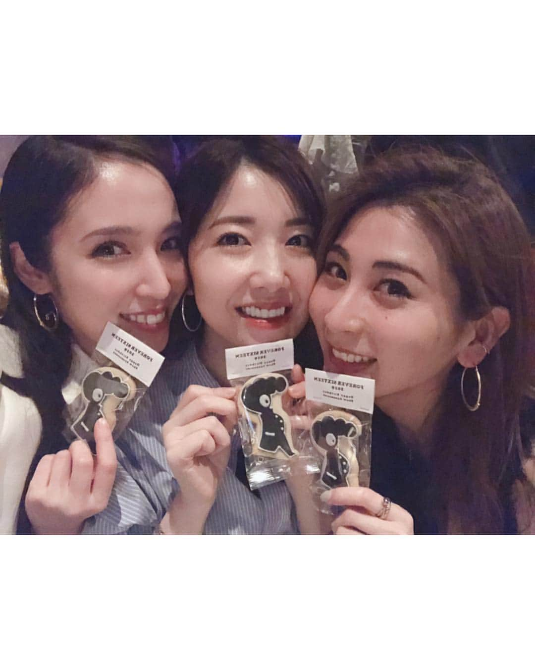 DJ MANAMI（松迫愛実）さんのインスタグラム写真 - (DJ MANAMI（松迫愛実）Instagram)「平成最後の昭和の日に開催された平成最後の翔さんのお誕生日会🥳 おめでとうございます。と、ありがとう。な夜🥳💛 . . . #氣志團 #團長 #綾小路翔 #平成最後の #happybirthday #顔占いと急な進路アドバイスには驚いた #喜んで照れて感激した #いつも自信を持たせてくれる人たち #覚えのないAVにも驚いた #家に帰ってからもサプライズ #翔様様  #平成は大変お世話になりました #令和もよろしくです」5月1日 12時05分 - djmanami