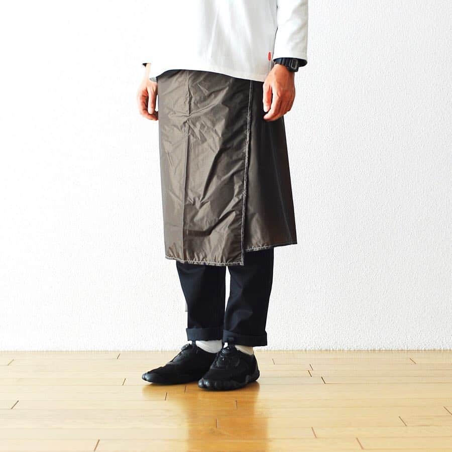 wonder_mountain_irieさんのインスタグラム写真 - (wonder_mountain_irieInstagram)「_ and wander / アンドワンダー “sil skirt” ￥15,120- _ 〈online store / @digital_mountain〉 http://www.digital-mountain.net/shopdetail/000000005517/ _ 【オンラインストア#DigitalMountain へのご注文】 *24時間受付 *15時までのご注文で即日発送 *1万円以上ご購入で送料無料 tel：084-973-8204 _ We can send your order overseas. Accepted payment method is by PayPal or credit card only. (AMEX is not accepted)  Ordering procedure details can be found here. >>http://www.digital-mountain.net/html/page56.html _ 本店：#WonderMountain  blog>> http://wm.digital-mountain.info/blog/20190501/ _ #andwander #アンドワンダー pants→ #THENORTHFACEPURPLELABEL　￥16,200- shoes→ #SPECTUSSHOECO.　￥39,960- _ 〒720-0044 広島県福山市笠岡町4-18  JR 「#福山駅」より徒歩10分 (12:00 - 19:00 水曜定休) #ワンダーマウンテン #japan #hiroshima #福山 #福山市 #尾道 #倉敷 #鞆の浦 近く _ 系列店：@hacbywondermountain _」5月1日 12時45分 - wonder_mountain_