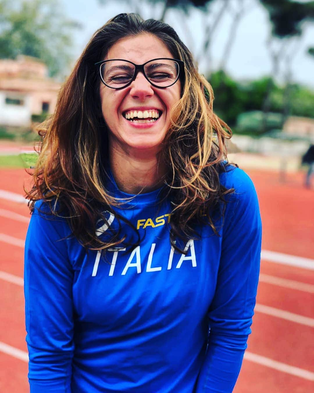 アイリーン・シラグサさんのインスタグラム写真 - (アイリーン・シラグサInstagram)「Hey vita, aiutami a sorridere 🤪🤭 #currentmood #italyteam #fastweb #trackandfield #iaaf #europeanathletics #asicsteam #asicswomen #imoveme #oakley #picoftheday #fitgirl #trainingcamp #roadtoyokohama2019 #smiley #girlpower #positività #thinkpositive #portrait #sponsored #sponsor」5月1日 4時31分 - irenesiragusa