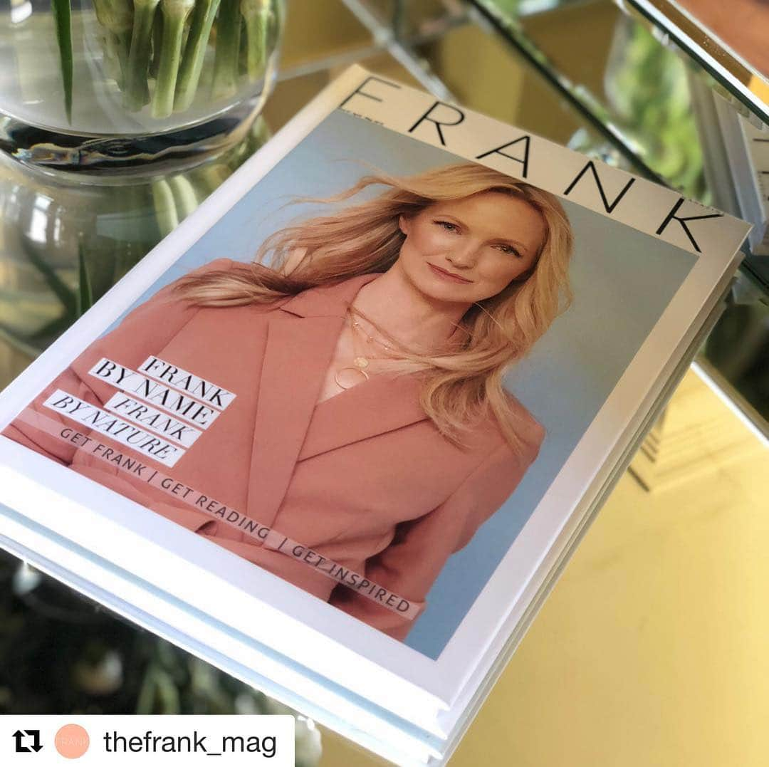 メラニー・サイクスさんのインスタグラム写真 - (メラニー・サイクスInstagram)「#Repost @thefrank_mag with @get_repost ・・・ . When F R A N K arrived through the post in a hardback book 📚 👌🏼💛 Available to order via our ISSUU page ⭐️ . Follow us @thefrank_mag . Read the full magazine HERE (or link in bio) 📖  https://issuu.com/thefrankmagazine/docs/frank_magazine_april_may . . . #magazine #magazinelaunch #thefrankmagazine #april #may #women #publishing #newmagazine #frank #thanks #thankyou #issuu #frankbyname #fashion #beauty #health #wellbeing #fashionillustration #tuesday #dearfrank」5月1日 4時36分 - msmelaniesykes