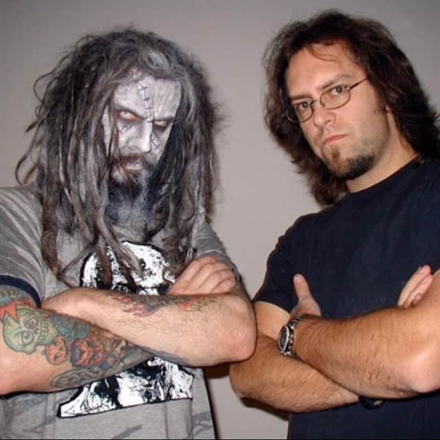 ロブ・ゾンビのインスタグラム：「Me and my buddy @wayne_toth_fx back in 2002 shooting photos to send to Basil Gogos so he could paint the cover of Past, Present & Future. We are mean and spooky so... BOO! #robzombie #waynetoth #basilgogos #pastpresentfuture」
