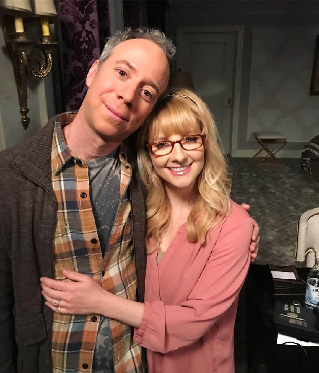 ケヴィン・サスマンのインスタグラム：「The friends you make along the way... One of the best things about showing up to Stage 25 all these years has been seeing @themelissarauch ‘s smiling face.」