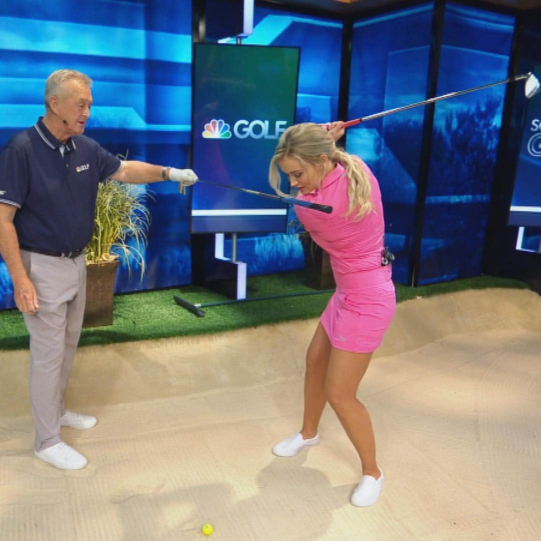 ブレア・オニールさんのインスタグラム写真 - (ブレア・オニールInstagram)「Get Ready! 📺🔛 #SCHOOLOFGOLF is on TONIGHT 7PM ET! Golf is not always an individual sport... tonight’s “Chapter is all about Teamwork” 🤜🏼🤛🏼 @golfchannel」5月1日 6時49分 - blaironealgolf