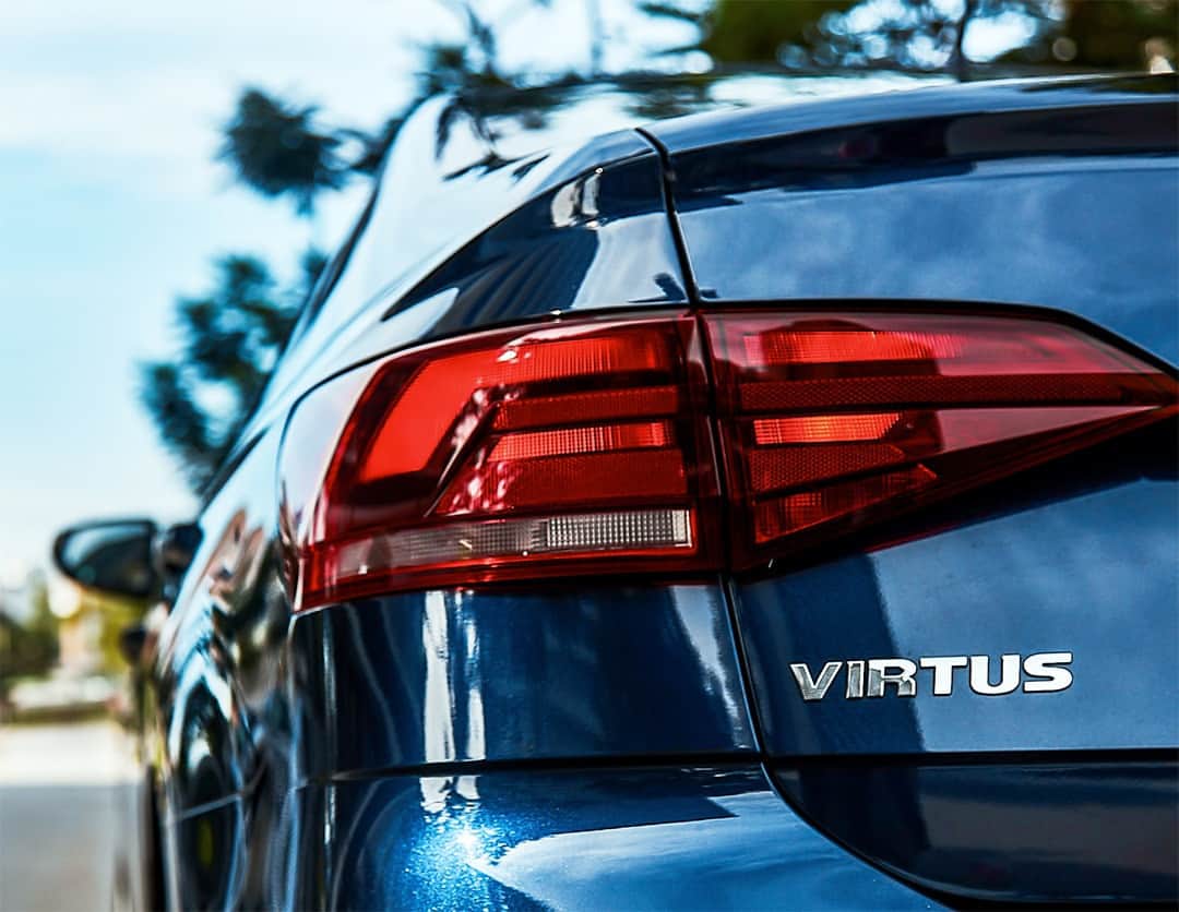 Volkswagen do Brasilさんのインスタグラム写真 - (Volkswagen do BrasilInstagram)「Esse nome carrega muitos significados. Um deles é: “Esse é o carro mais premiado de 2018”. #vwbrasil #virtus #tsi」5月1日 7時00分 - vwbrasil