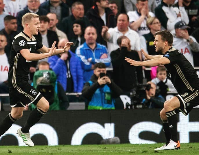 ジョエル・フェルトマンのインスタグラム：「Good result in the first leg of the @championsleague semis, next: the Dutch cup final! 💪❌❌❌ #ajax #wijzijnajax」