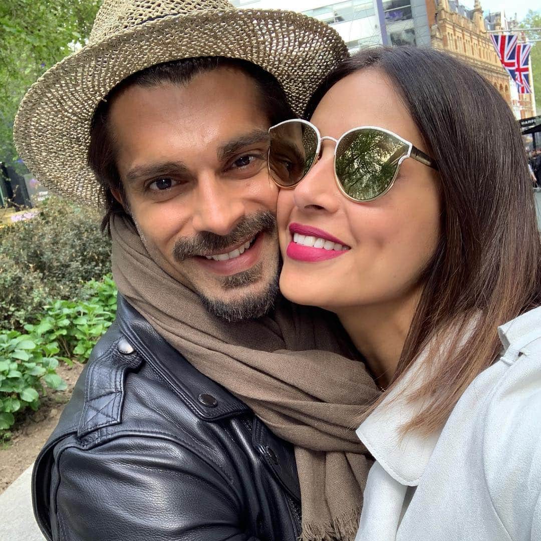 ビパシャ・バスーさんのインスタグラム写真 - (ビパシャ・バスーInstagram)「Us ❤️ 3rd #monversary❤️ #monkeylove」5月1日 7時29分 - bipashabasu