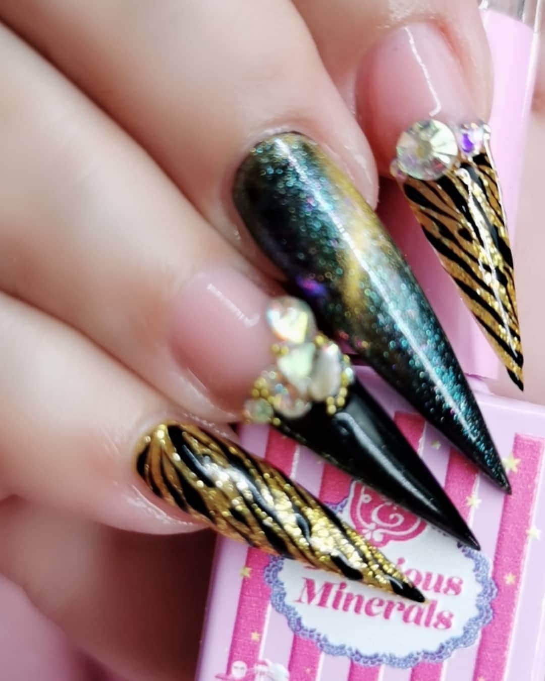 Max Estradaさんのインスタグラム写真 - (Max EstradaInstagram)「Enailcouture.com 3D magic colors from precious minerals gel polish! Over 30 cat eye colors to choose from and 3 different magnets to choose from for the most magical nail art !  #ネイル #nailpolish #nailswag #nailaddict #nailfashion #nailartheaven #nails2inspire #nailsofinstagram #instanails #naillife #nailporn #gelnails #gelpolish #stilettonails #nailaddict #nail #💅🏻 #nailtech#nailsonfleek #nailartwow #네일아트 #nails #nailart #notd #makeup #젤네일  #glamnails #nailcolor  #nailsalon #nailsdid #nailsoftheday Enailcouture.com happy gel is like acrylic and gel had a baby ! Perfect no mess application, candy smell and no airborne dust ! Enailcouture.com」5月1日 8時05分 - kingofnail