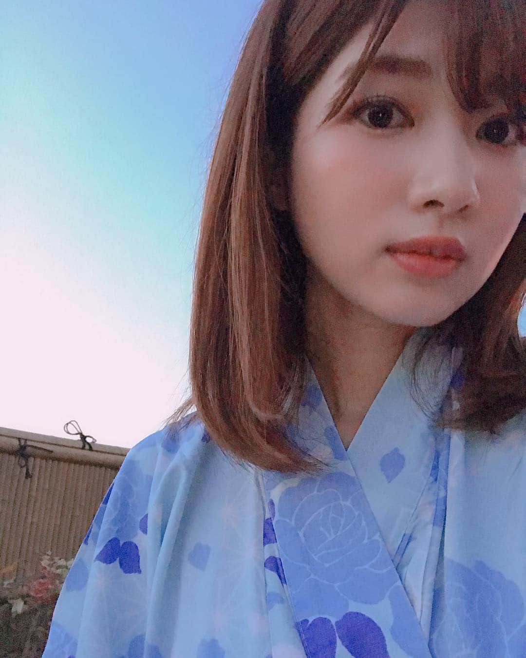 石岡真衣さんのインスタグラム写真 - (石岡真衣Instagram)「. 令和も、たくさんの方から愛される女性になれる様に頑張ります✨ よろしくねっ(*´꒳`*)」5月1日 8時18分 - ishiokamai