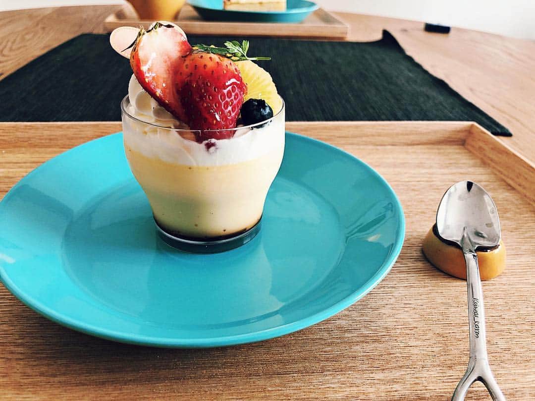 yuxuki wagaのインスタグラム：「令和初日の朝はプリンです。  #令和も宜しくお願いします」