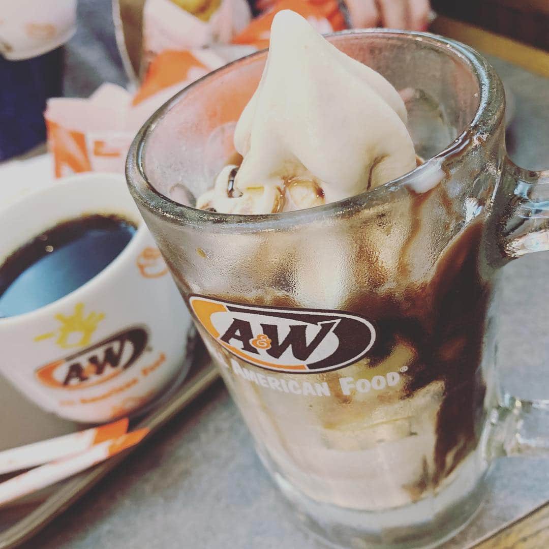 YOICHIのインスタグラム：「#チョコワッフル #aandw #okinawa #エンダー #エーアンドダブリュー」