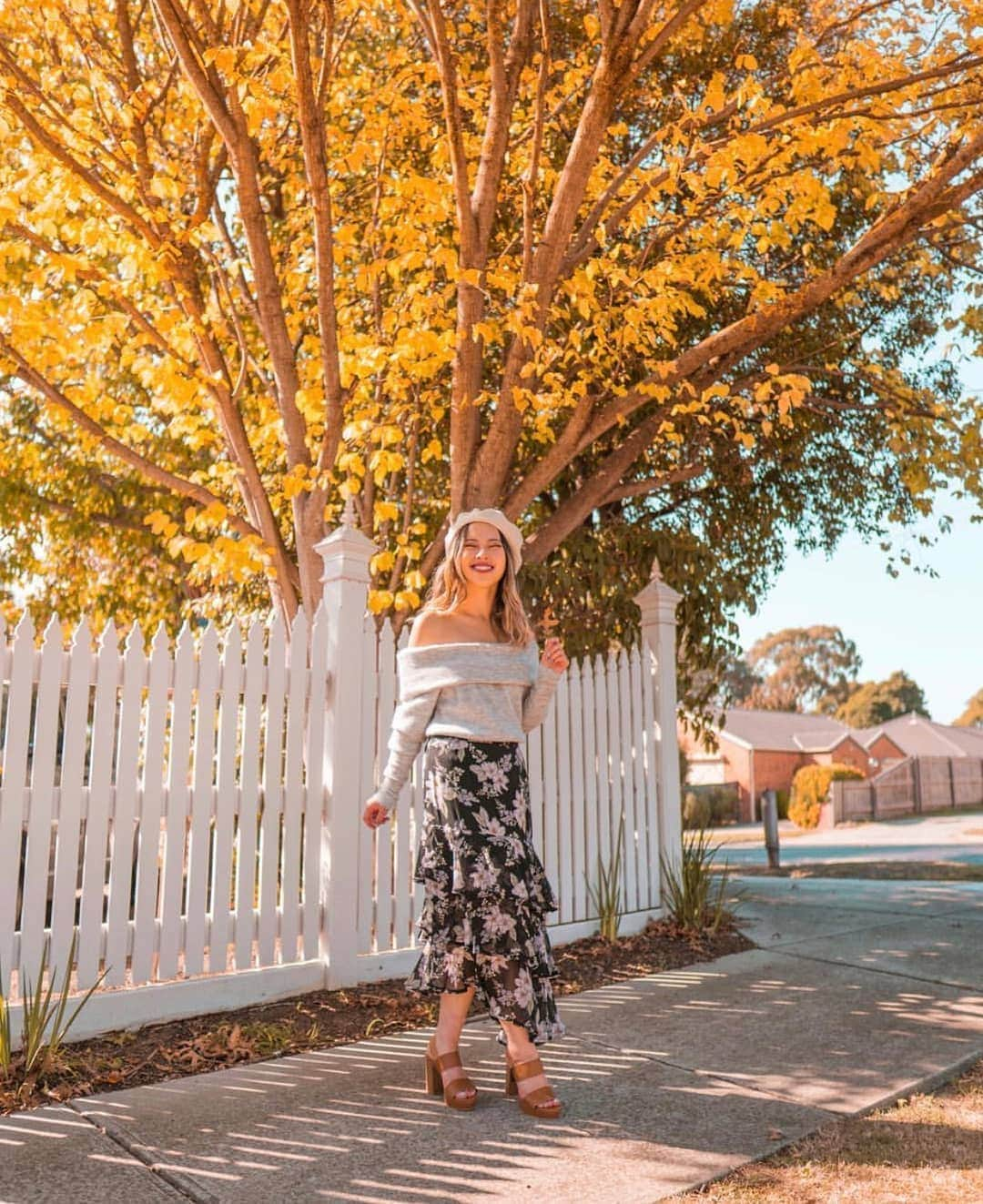 Target Australiaさんのインスタグラム写真 - (Target AustraliaInstagram)「Gorgeous autumn weather calls for gorgeous outfits! Thanks for sharing @lovecherriiee this pic of our new knit and skirt. Wearing: Off the shoulder sweater (62231121) and Tiered print skirt (62128506) ❤️🎯 #winterspell #targetaus #targetauswomen」5月1日 10時17分 - targetaus