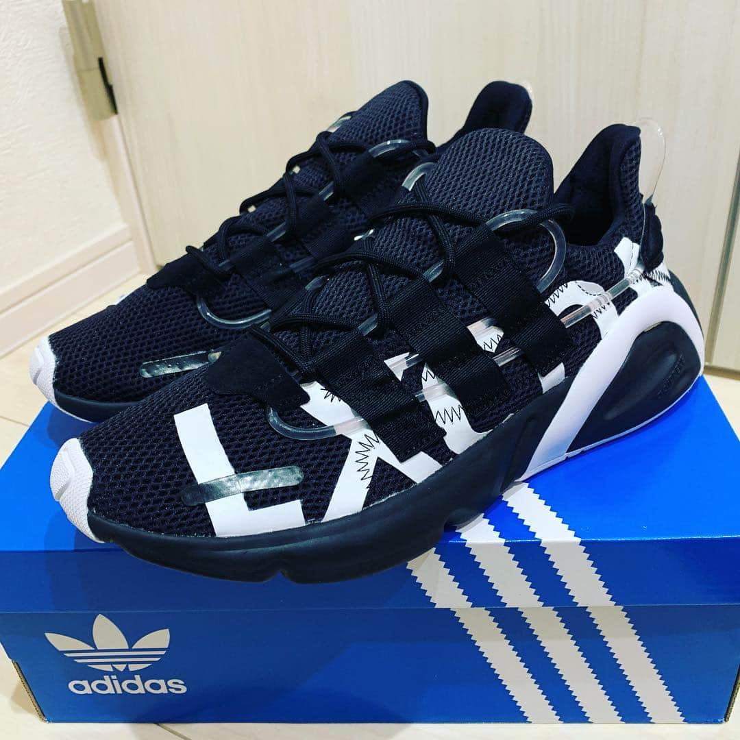 KYOHEYのインスタグラム：「New one.☺︎ #adidas #LXCON #Newkicks」