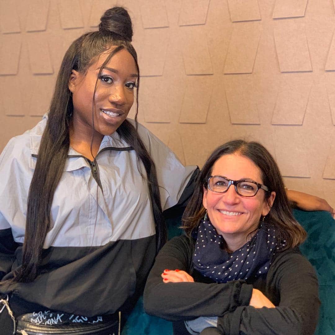 ボビー・ブラウンのインスタグラム：「Fun reconnecting with Tyanna of @notoriouss_clothing who is the daughter of #biggiesmalls #notoriousbig and a woman to watch. Can’t wait for you to hear her story and what her dads legacy means to her on #longstoryshort in a few weeks @purewow @gallerymediagroup @vaynermedia #staytuned @tyanna810 #worththewait」