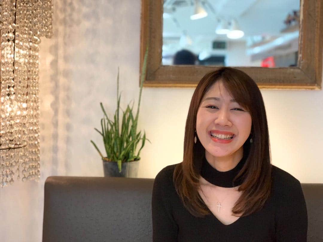 のインスタグラム：「: #令和元年 !! : 平成の中で1番大きかったのは、 やっぱりカフェの立ち上げ。 : 人生で1番きついことも、 1番嬉しいことも経験し それを仲間と越えてきたこと✨ そして超えたからこその沢山の出会いがあったこと✨ : チャレンジしてきたことが、 人の役に立てるように、 引き続きチャレンジを続けていきます♪ : 皆様、いつも応援ありがとうございます✨ : #平成#令和#令和元年#新元号#歴史#japan#tokyo#2020#桜井有里」