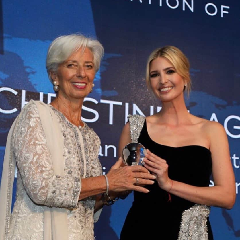 イヴァンカ・トランプさんのインスタグラム写真 - (イヴァンカ・トランプInstagram)「It was an honor to introduce Mme Christine Lagarde as she received the Atlantic Council’s 2019 Distinguished International Leadership Award.」5月1日 11時08分 - ivankatrump