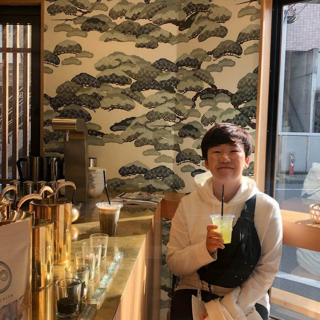 シン・ジエさんのインスタグラム写真 - (シン・ジエInstagram)「Yuzu green tea 🥰」5月1日 11時13分 - jiyai_shin