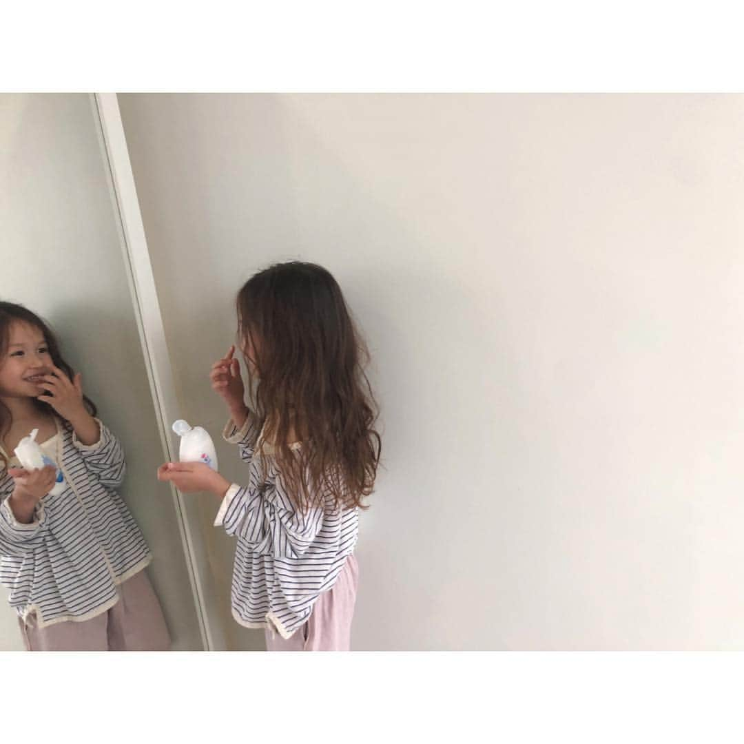 monmimi1さんのインスタグラム写真 - (monmimi1Instagram)「. . 明日の新商品3 薄い真夏のカーディガン . 冷房対策に 必須の カーディガンです🙈 . . . . .」5月1日 20時55分 - monmimi1