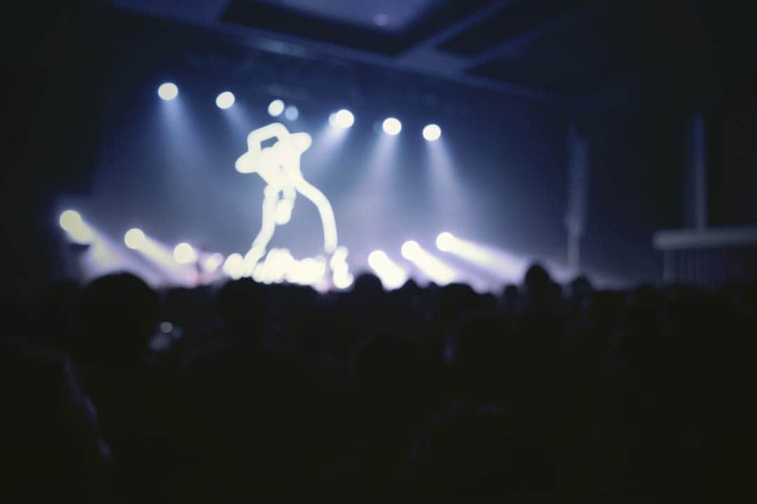 のインスタグラム：「The dawn of a new era it's the beginning of 令和  #yoroshikuonegaishimasu #samuraisoul」