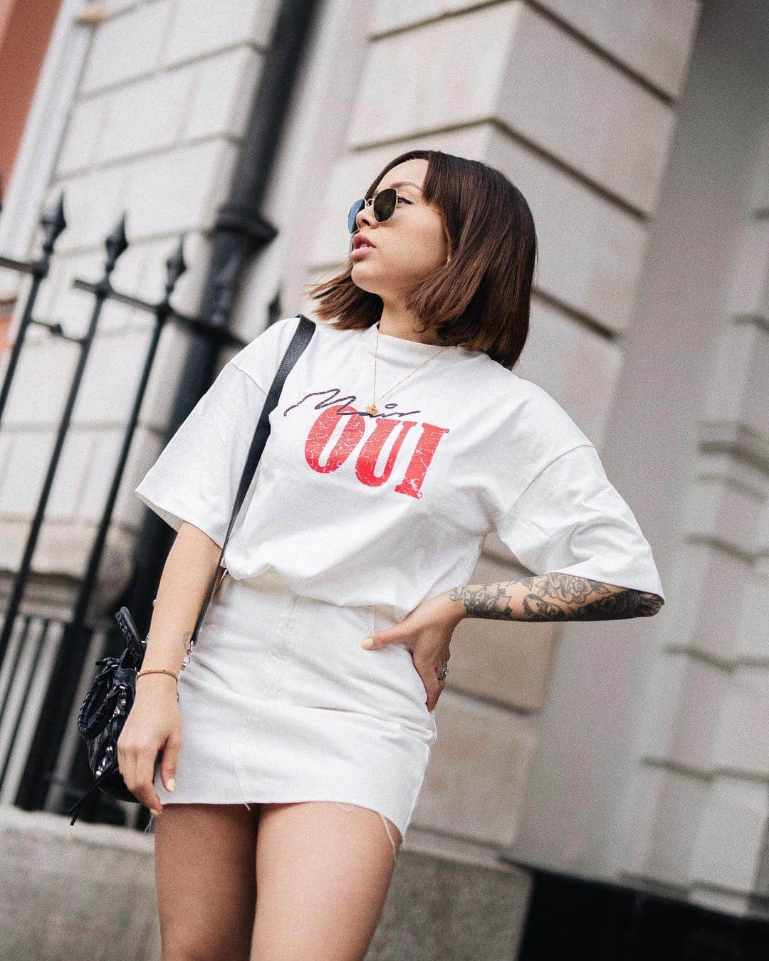 サマンサ・マリアさんのインスタグラム写真 - (サマンサ・マリアInstagram)「Ad | This summer I have a feeling i'll be going for a lot of white-on-white. This cute tee and skirt are both @topshop and this denim mini is surprisingly comfortable! - I haven't worn short skirts for quite a while but this one might be my gateway 😂 | Shop the look via my @liketoknowit page which i'll pop in my bio #topshopgirls #topshopstyle http://liketk.it/2BwJ0 #liketkit」5月1日 22時00分 - sammimaria