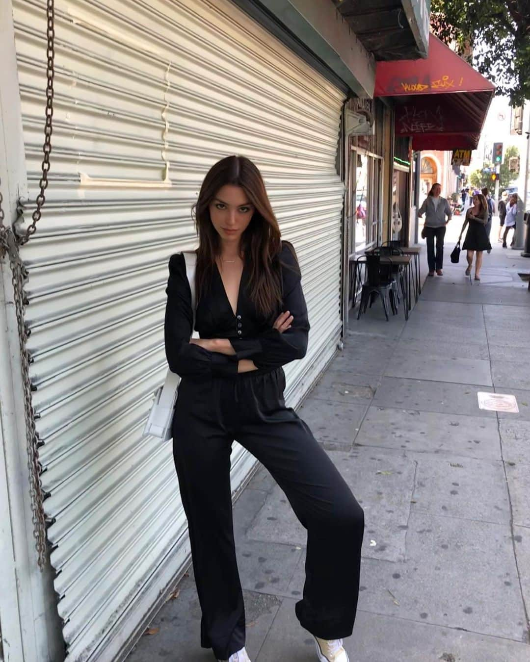 セリーヌ・ファラクさんのインスタグラム写真 - (セリーヌ・ファラクInstagram)「Here’s a photo of me that my brother took  and I was really upset that the Thai restaurant was closed cuz I was very hungry.」5月1日 22時10分 - celinefarach