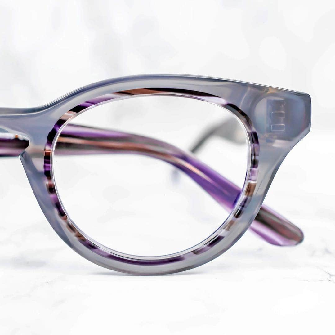 ティエリー ラスリーさんのインスタグラム写真 - (ティエリー ラスリーInstagram)「zoom on the new THIERRY LASRY “TENACITY” in smokey grey & purple pattern acetate ... #thierrylasry #TENACITY #handmadeinfrance #TLOptical」5月1日 22時10分 - thierrylasry