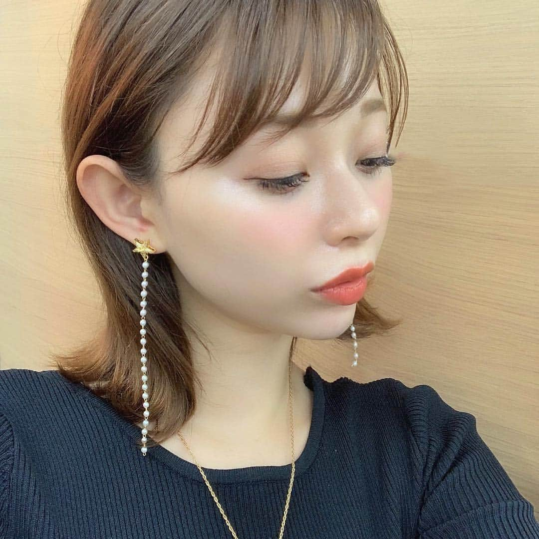 karen okajimaさんのインスタグラム写真 - (karen okajimaInstagram)「ㅤㅤㅤ ㅤㅤㅤ 最近お気に入りのピアス  @deardevilmini_official 💫  星もパールも好きやから これは最強でしかない💓💓 ㅤㅤㅤ  5月1日~ 7日まで 阪急うめだ本店4F で ヘッドドレスとコスチュームジュエリーのブランド 「DearDevil mini（ディアデビル ミニ）」 の “ 関西初 ”の popup がスタートするよっ💖 ぜひいってみて〜っ😍👌💕 ㅤㅤㅤ  @deardevilmini_official  #deardevilmini #ディアデビルミニ #jewelry  #岡島かれん @nodakayo_fground  @fground.coltd_」5月1日 22時14分 - karenokajima0318