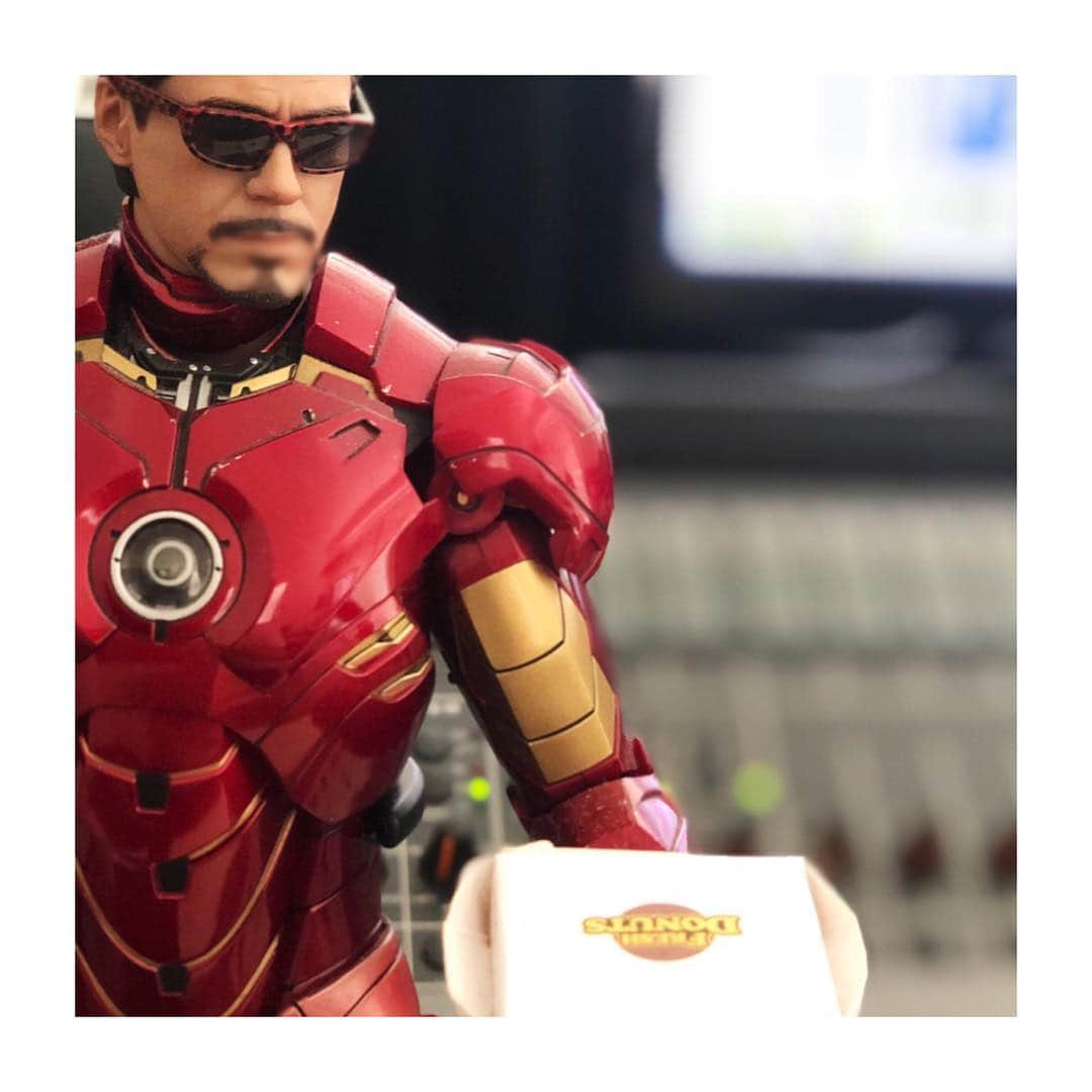 DJ PMXさんのインスタグラム写真 - (DJ PMXInstagram)「STUDIO WORK  早く見たいぞENDGAME  #studiowork #produce #dblstuduio #privatestudio #homestudio #endgame #avengers #avengersendgame #randy #randysdonuts #ドーナツ #アイアンマン #hottoys #mk4」5月1日 13時20分 - djpmx_locohama