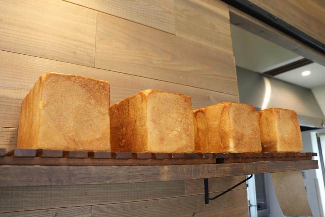 丘の上のパン屋 のグルメインスタ