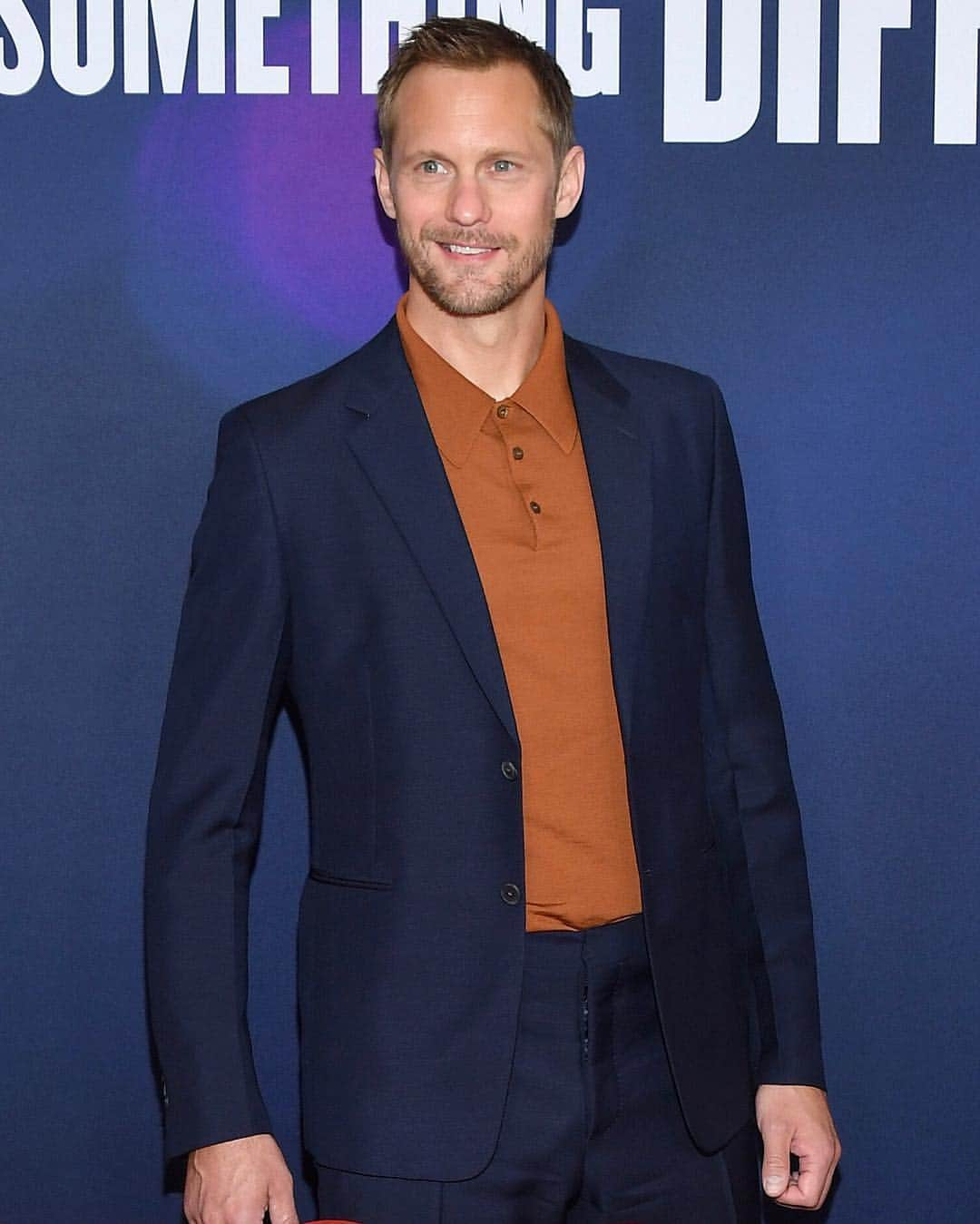 Just Jaredさんのインスタグラム写真 - (Just JaredInstagram)「Alexander Skarsgard (@rexdanger) looks so handsome while walking the red carpet at the “Long Shot” NYC premiere! #AlexanderSkarsgard #LongShot Photo: Getty」5月1日 14時07分 - justjared