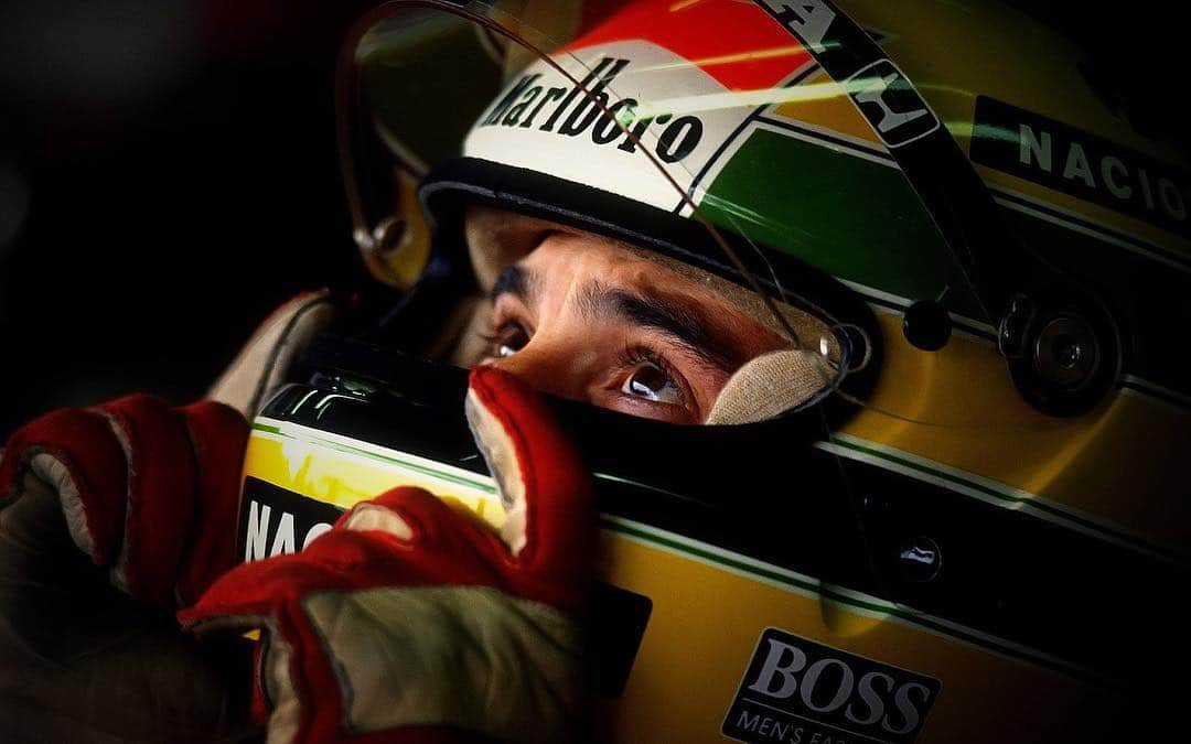 ジェンソン・バトンさんのインスタグラム写真 - (ジェンソン・バトンInstagram)「1st of May 1994 the World of Motorsport changed forever, we lost Ayrton 🙏🏽. #25years #goat」5月1日 14時51分 - jensonbutton