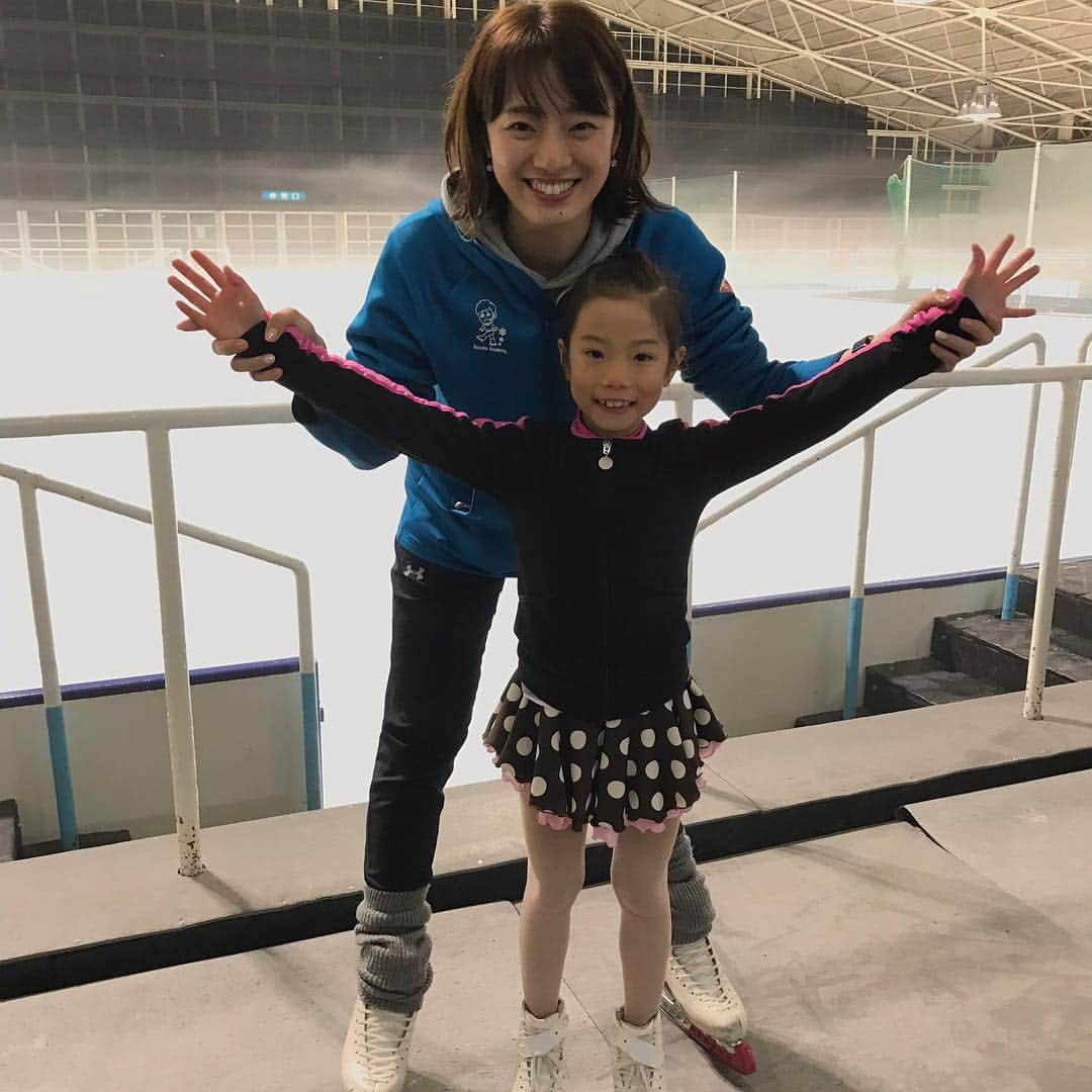 中家佐奈さんのインスタグラム写真 - (中家佐奈Instagram)「小塚アカデミーin愛媛 . . . #イヨテツスポーツセンター #小塚アカデミー #平成最後の日 #みかんポーズ #たかちゃん #イヨテツに戻ってきてくれて #ありがとう #松山の子たち #みんな大きくなってた #たこ焼まーくん #どっかにサイン #行ったら見つけてくださいませ #イヨテツ行ったら食べてね #ありがとうございました」5月1日 15時01分 - 37nky