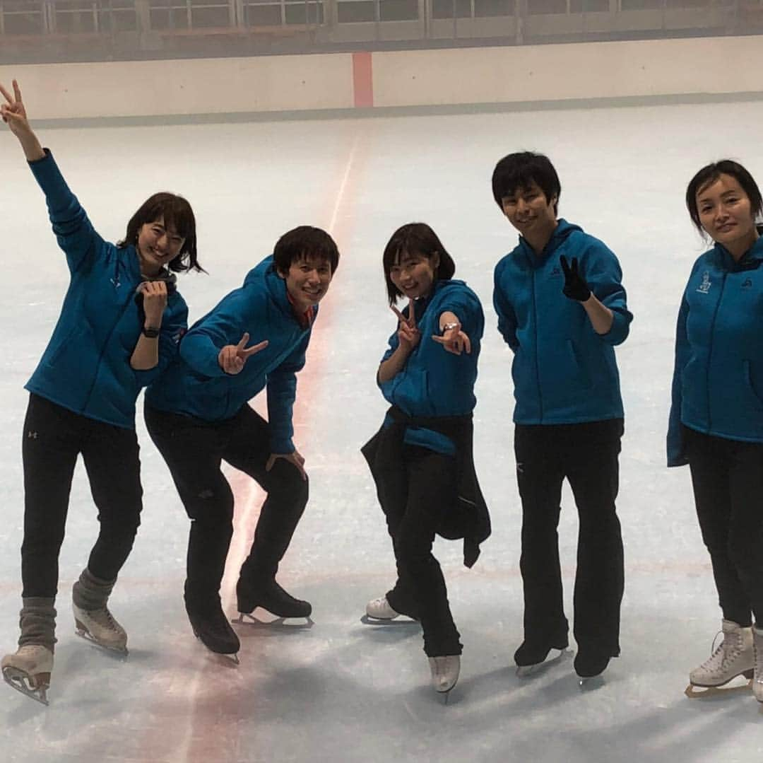 中家佐奈さんのインスタグラム写真 - (中家佐奈Instagram)「小塚アカデミーin愛媛 . . . #イヨテツスポーツセンター #小塚アカデミー #平成最後の日 #みかんポーズ #たかちゃん #イヨテツに戻ってきてくれて #ありがとう #松山の子たち #みんな大きくなってた #たこ焼まーくん #どっかにサイン #行ったら見つけてくださいませ #イヨテツ行ったら食べてね #ありがとうございました」5月1日 15時01分 - 37nky