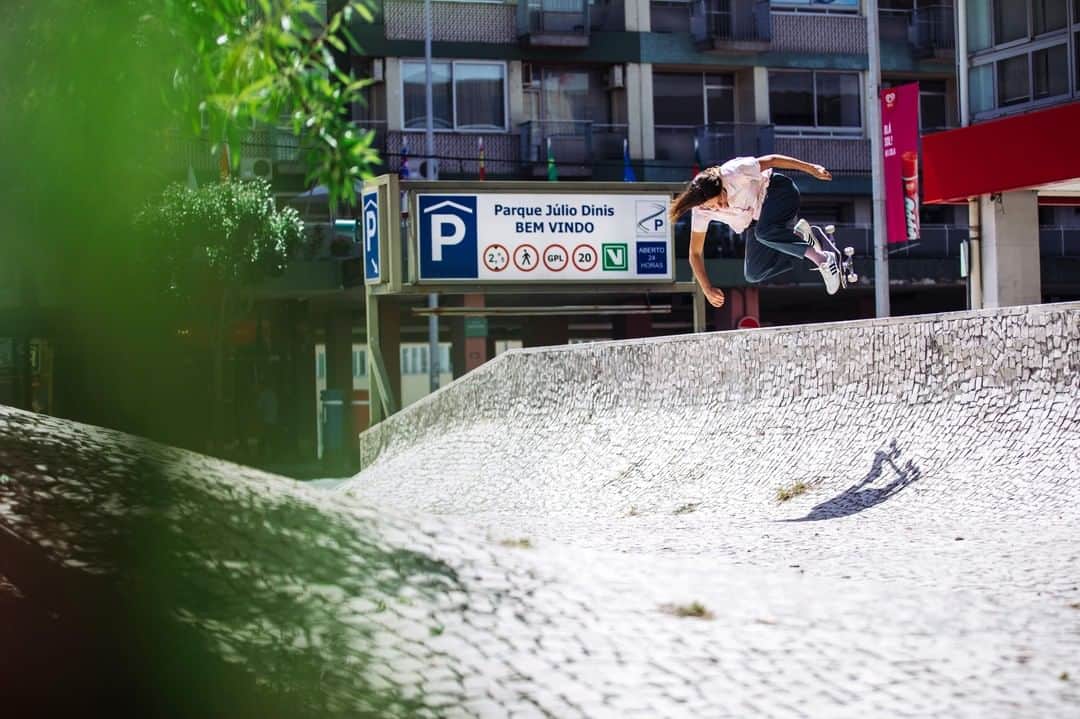 adidas Skateboardingのインスタグラム：「It's all in the scoop /// Nora takes to the streets with an epic backside ollie in Porto, Portugal 🇵🇹 • #adidasSkateboarding | @noravexplora 📸 @samuelmcguire」